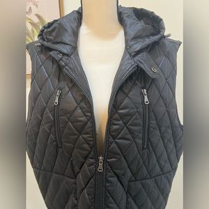 INC diamond quilted black hooded PUFFER VEST , NWOT weather resistant packable